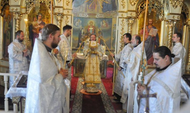 Архиепископ Феодосий совершил Литургию в Неделю 10-ю по Пятидесятнице