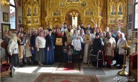 Архієпископ Боярський Феодосій звершив хрещення дитини в сім’ї диякона
