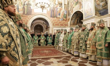 Архієпископ Феодосій співслужив Предстоятелю в день пам’яті прп.Нестора Літописця (+ВІДЕО)