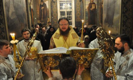 Архиепископ Феодосий совершил праздничное всенощное бдение накануне Крещения Господня