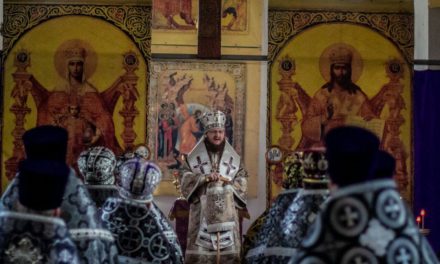 Архиепископ Феодосий возглавил соборную Литургию и общее говение духовенства Подола