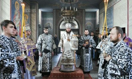 В день памяти свт.Луки Крымского архиепископ Феодосий возглавил соборную Литургию и общее говение духовенства Кладбищенского благочиния