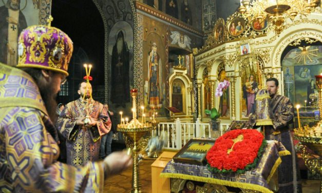 Архиепископ Феодосий совершил всенощное бдение накануне Недели 3-й Великого поста