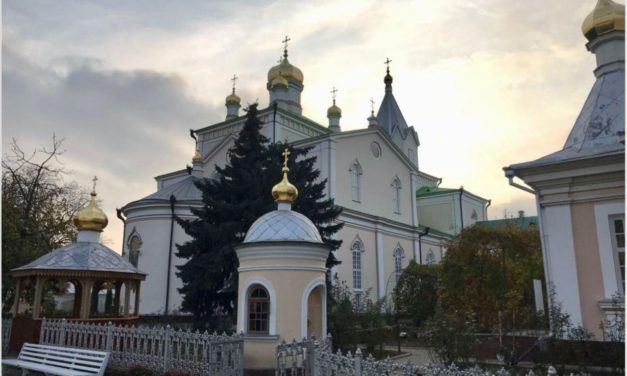 Архиепископ Черкасский и Каневский Феодосий посетил Свято-Троицкий Корецкий ставропигиальный женский монастырь