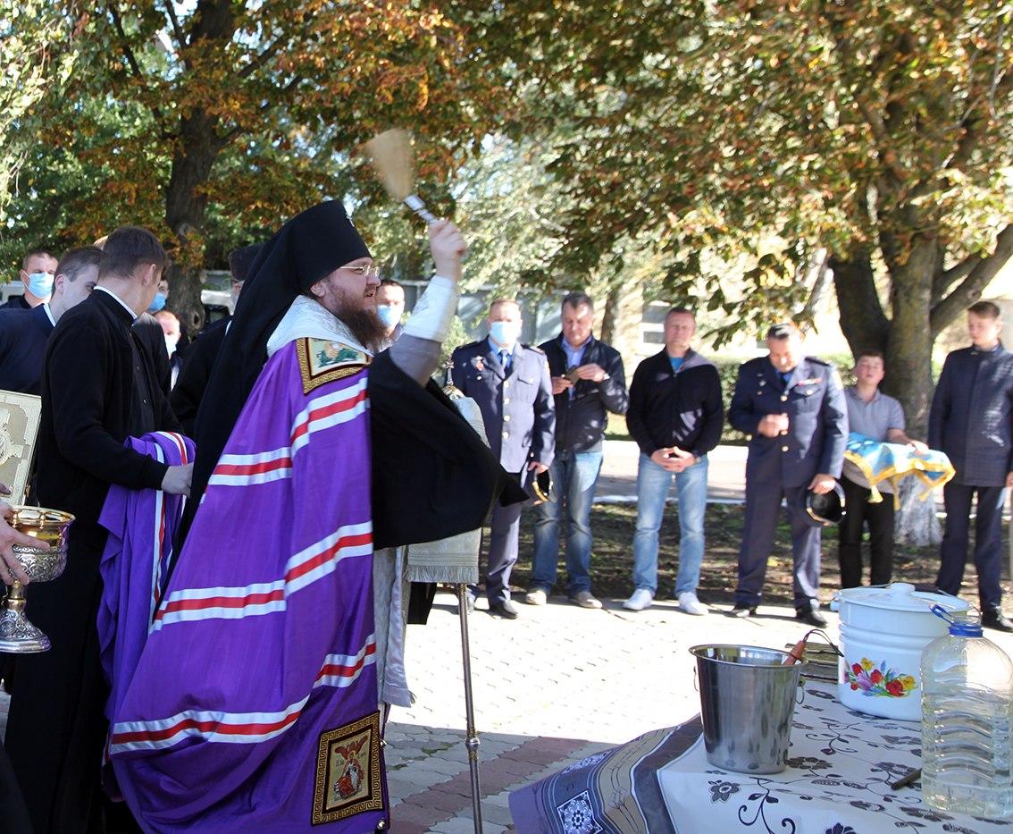 Архиепископ Феодосий освятил часовню в честь Покрова Пресвятой Богородицы на территории пожарной части, которая обеспечивает безопасность черкасского «Азота»