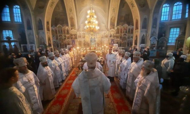 Черкасская епархия простилась с почившим благочинным Золотоношского округа
