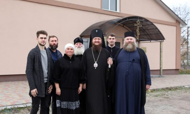 Високопреосвященніший архієпископ Феодосій оглянув перший в нашій єпархії православний будинок-інтернат у Драбові