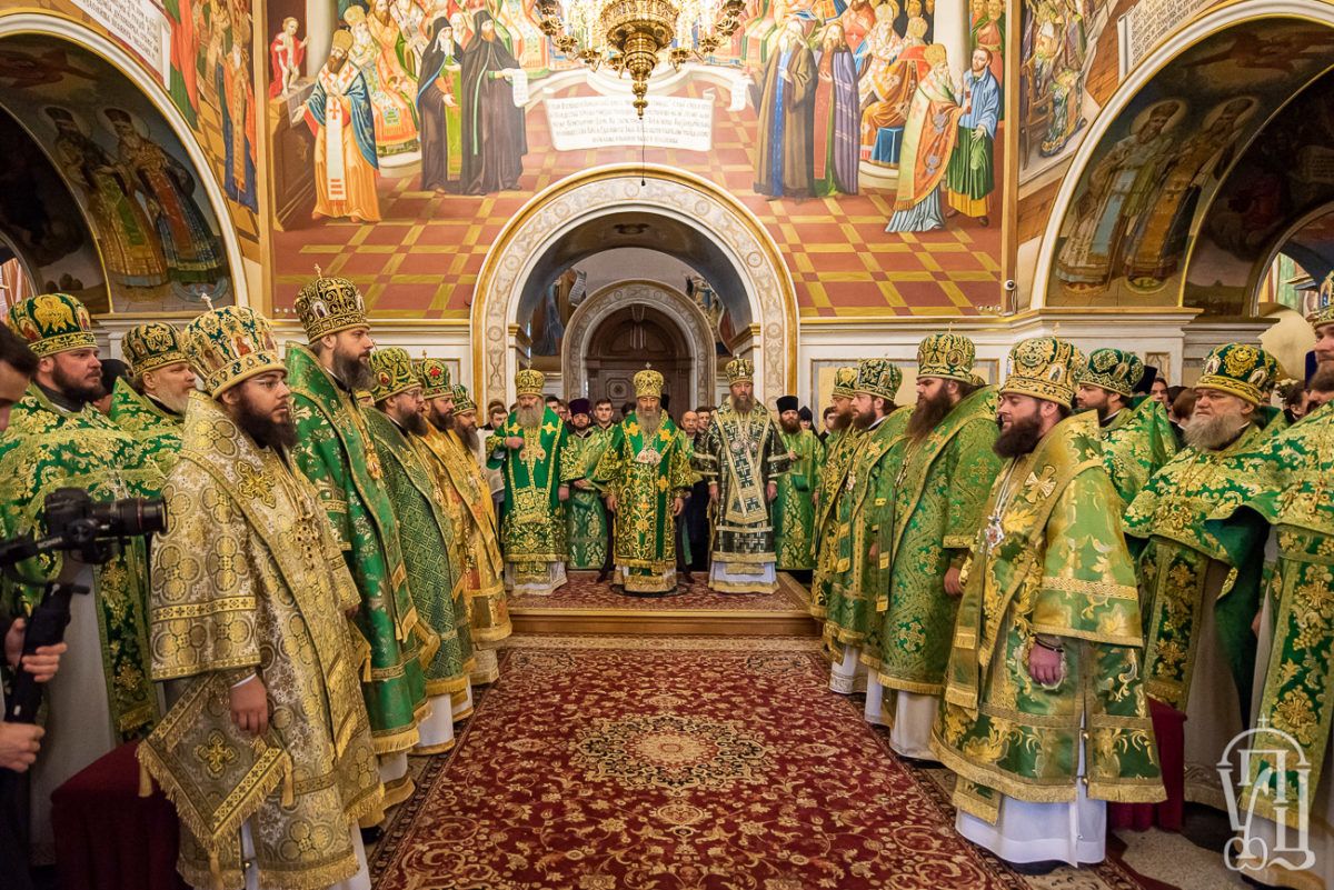 Архиепископ Феодосий сослужил Предстоятелю УПЦ в день памяти прп.Нестора Летописца (+ВИДЕО)