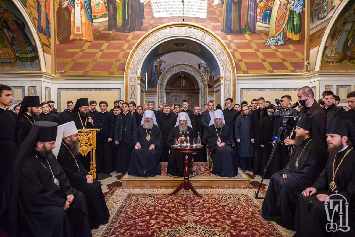 Архиепископ Феодосий принял участие в торжествах по случаю Актового дня Киевских духовных школ