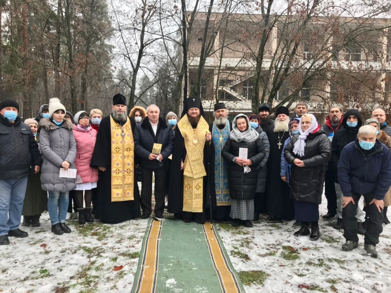 В день памяти праведного Филарета Милостивого архиепископ Феодосий посетил Черкасский областной противотуберкулёзный диспансер