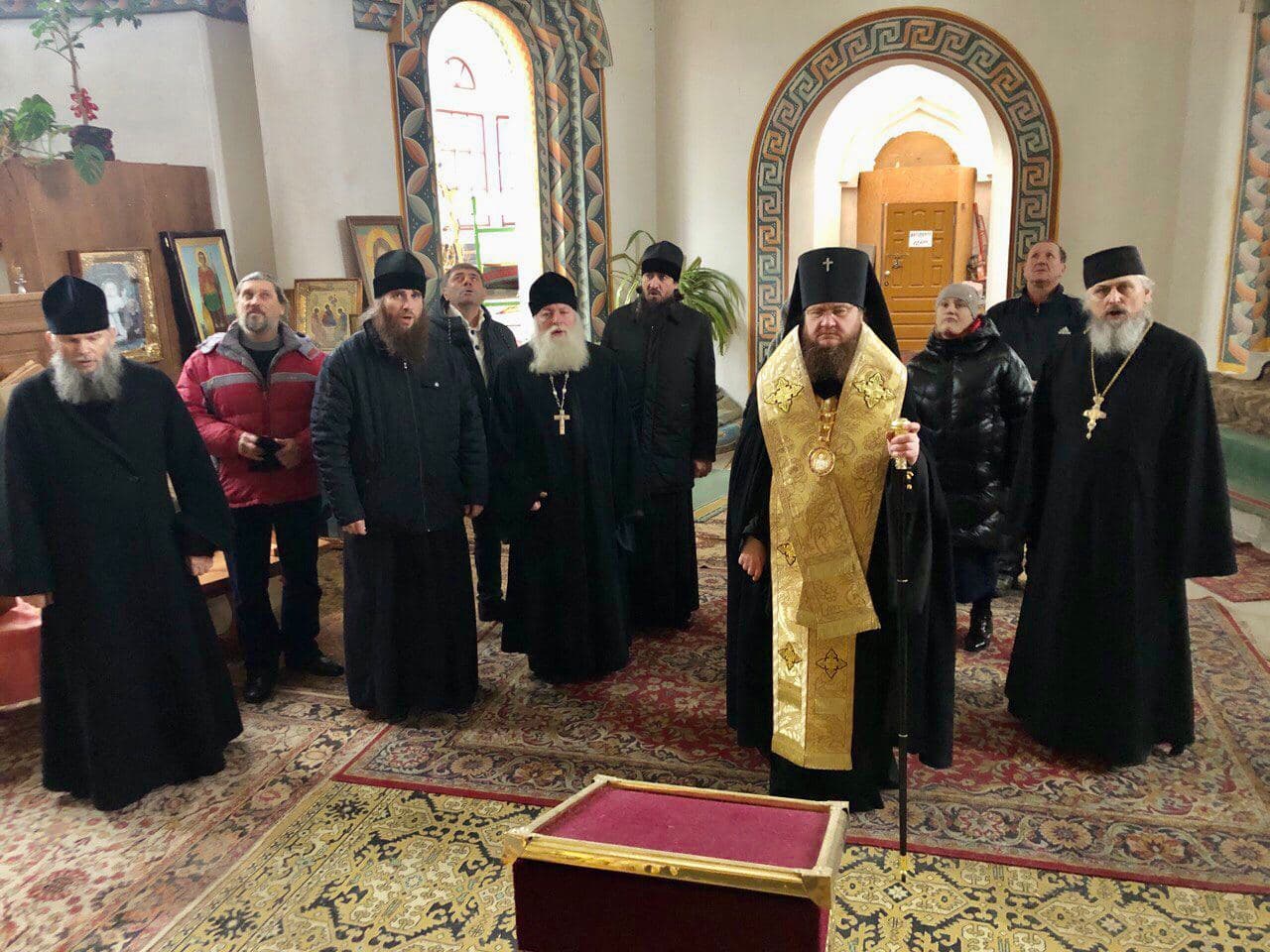 Архиепископ Феодосий посетил храм Всех Святых Земли Черкасской на окраине Черкасс