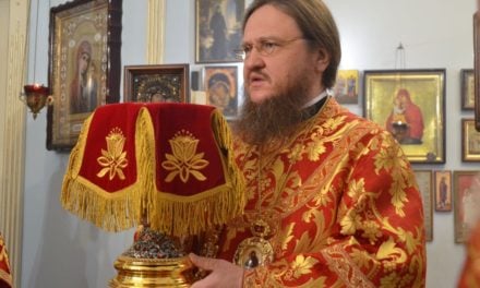 Архиепископ Черкасский и Каневский Феодосий совершил Божественную литургию в храме при 1-й городской больнице Черкасс