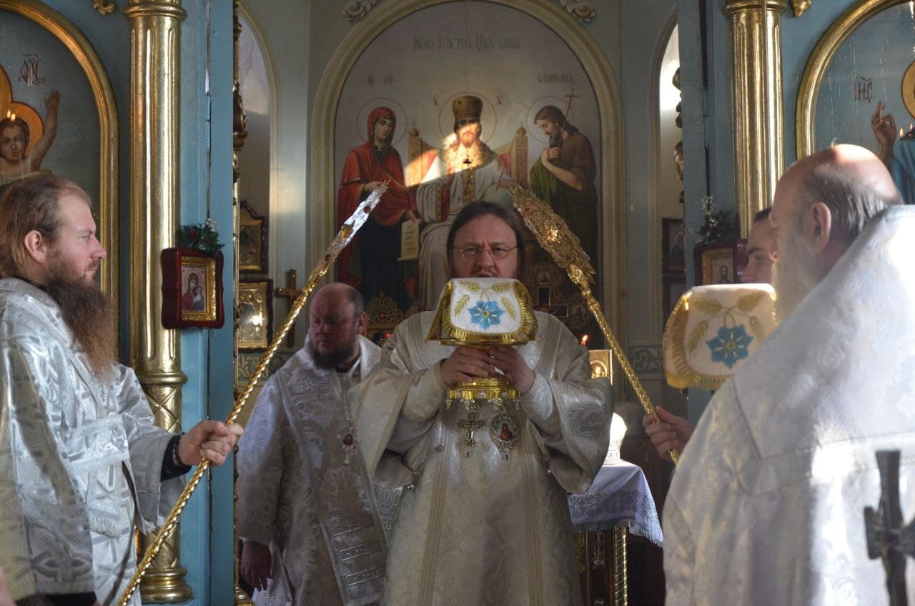 Архиепископ Черкасский и Каневский Феодосий возглавил Литургию в монастыре Рождества Пресвятой Богородицы г.Черкассы