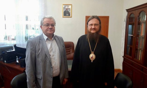 Архієпископ Феодосій зустрівся з ректором Черкаського державного технологічного університету