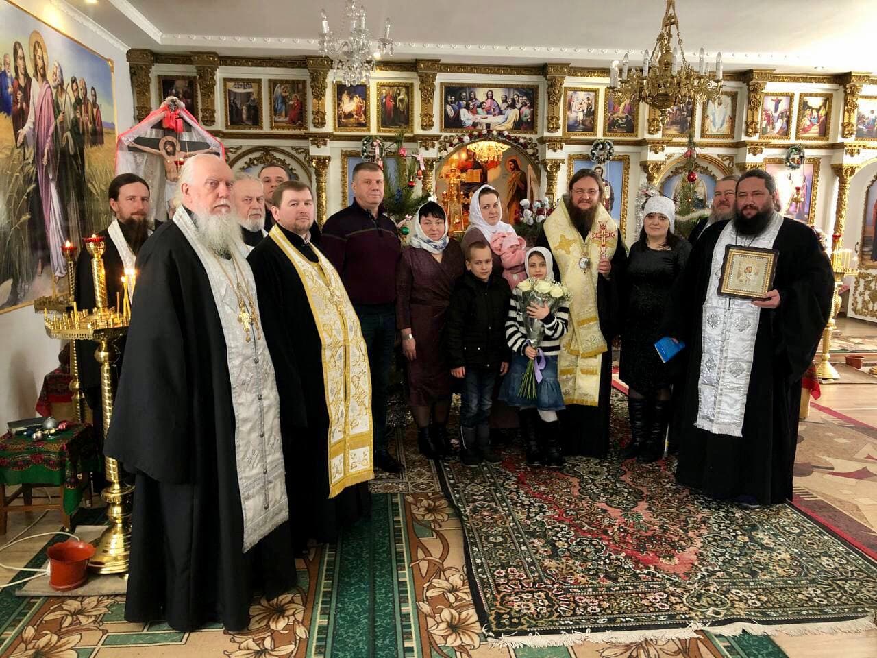 Архиепископ Феодосий совершил крещение дочери священника