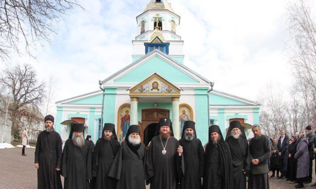 Архієпископ Феодосій звершив освячення головного престолу в Онуфріївському чоловічому монастирі