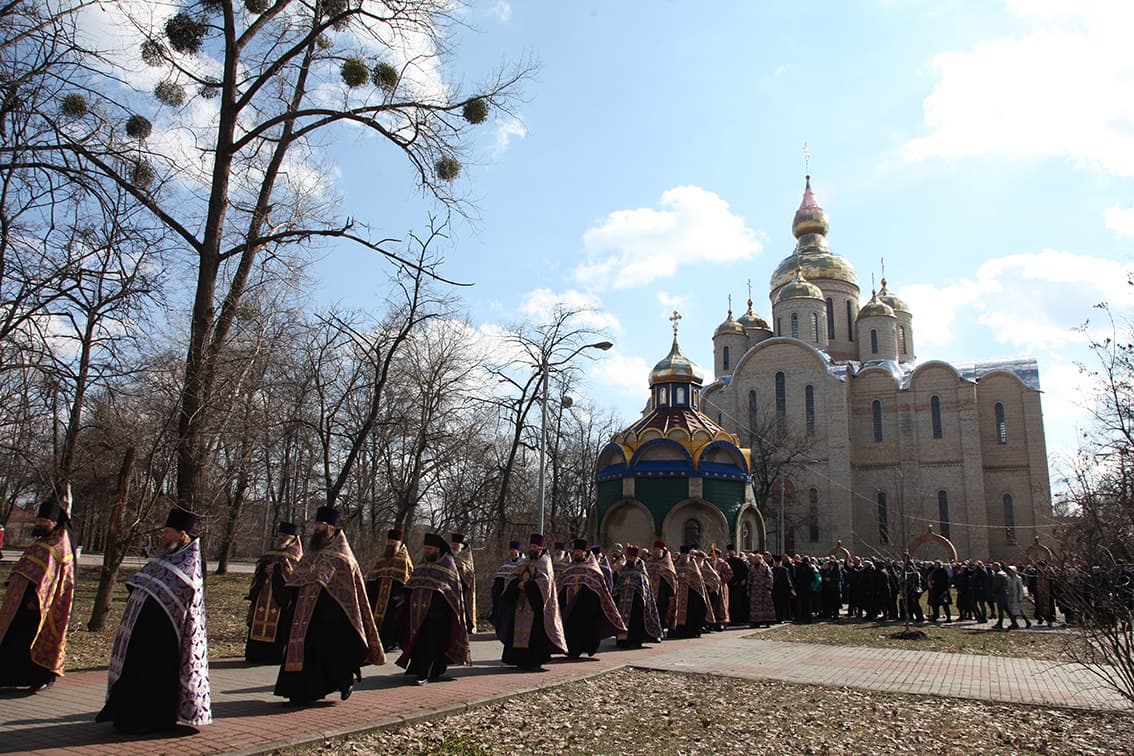 У черкаській Хресній ході в Неділю Торжества Православ’я взяли участь близько 5000 вірян