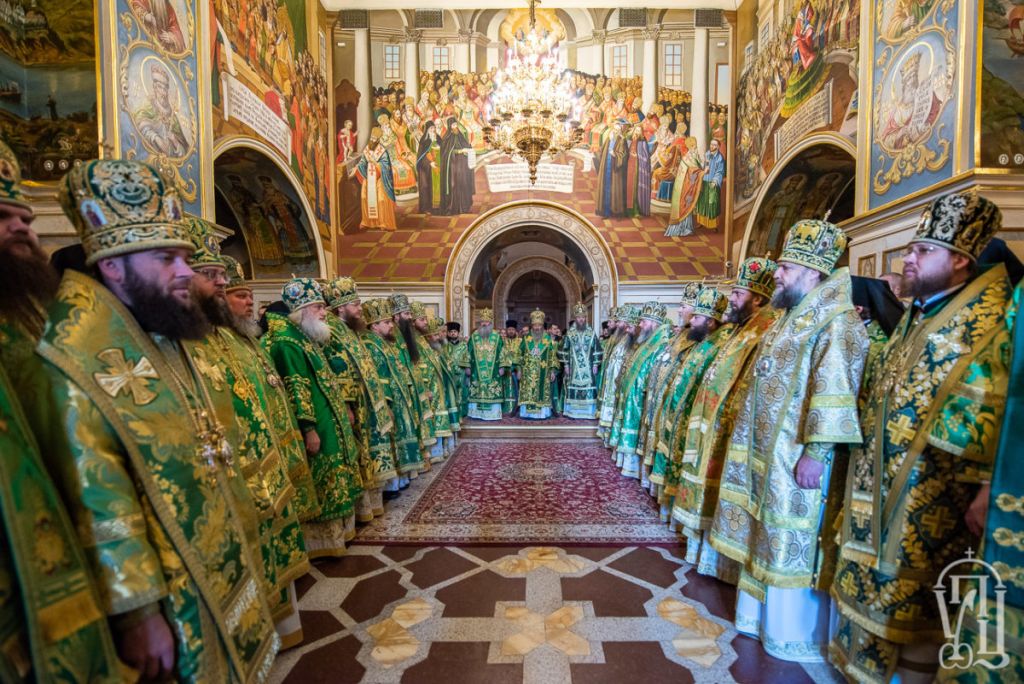 В день памяти Собора всех прпп.Киево-Печерских архиепископ Феодосий сослужил Предстоятелю УПЦ в Святой Лавре (+ВИДЕО)