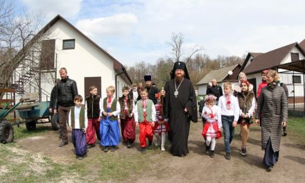 Архієпископ Феодосій освятив закладку навчального корпусу в першій Черкаській православній гімназії
