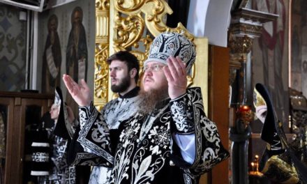 Архиепископ Феодосий совершил Литургию Преждеосвященных Даров в Великую Среду