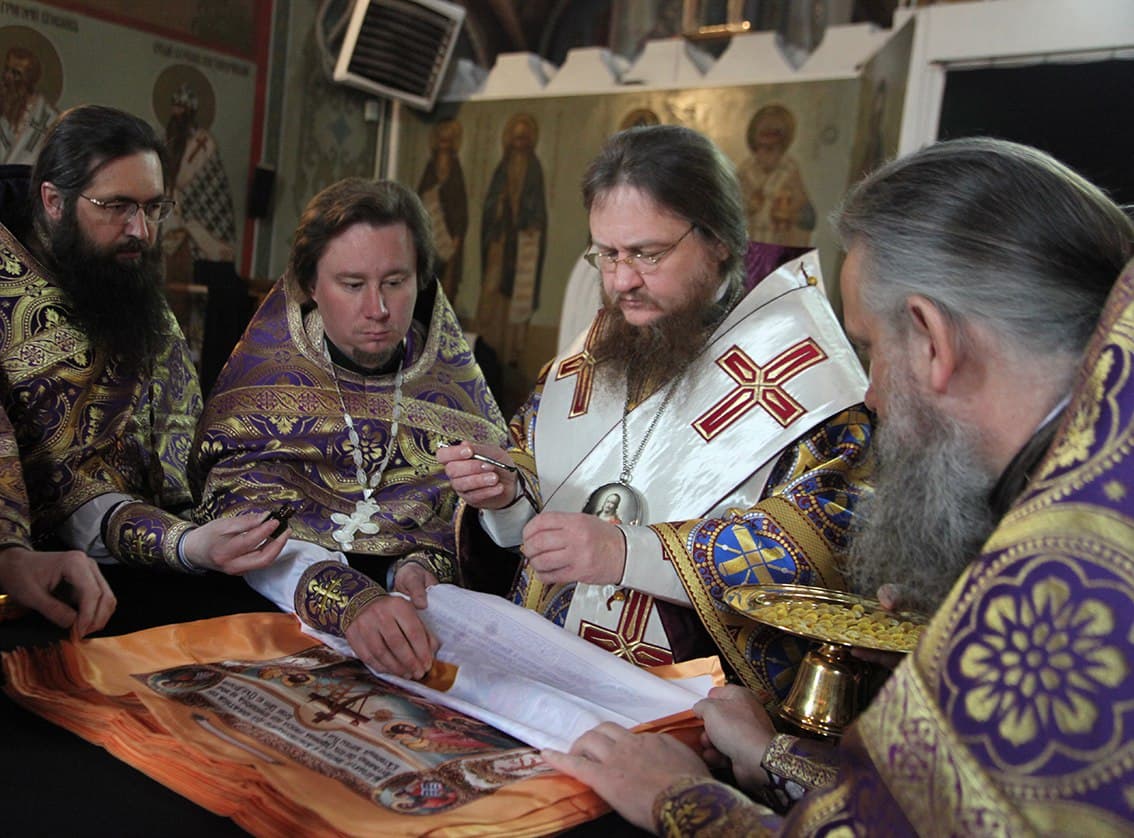 Архиепископ Черкасский и Каневский Феодосий совершил освящение Антиминсов для Черкасской епархии