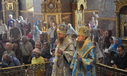 Митрополит Черкаський і Канівський Феодосій очолив всенічне бдіння напередодні свята Успіння Пресвятої Богородиці