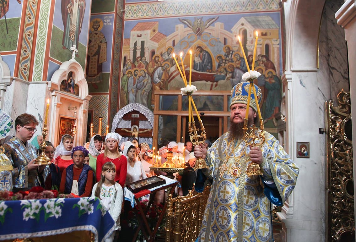 На Успение Пресвятой Богородицы митрополит Феодосий служил в самом древнем кафедральном соборе времен Киевской Руси