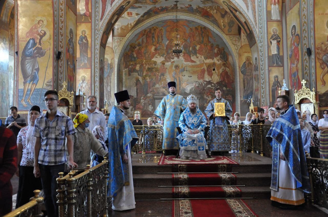 Митрополит Черкаський і Канівський Феодосій звершив Літургію в Неділю  10-ту після П’ятидесятниці