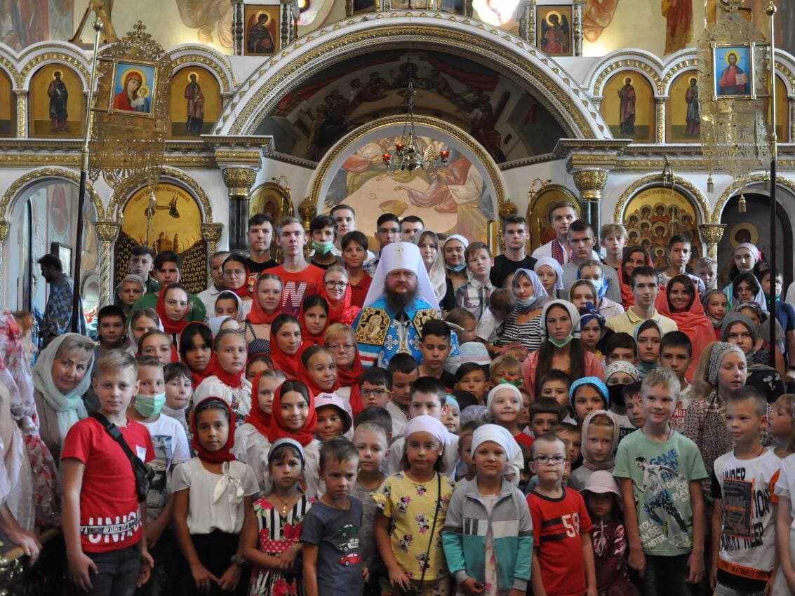 Митрополит Феодосий благословил детей и учеников Черкасс на новый учебный год