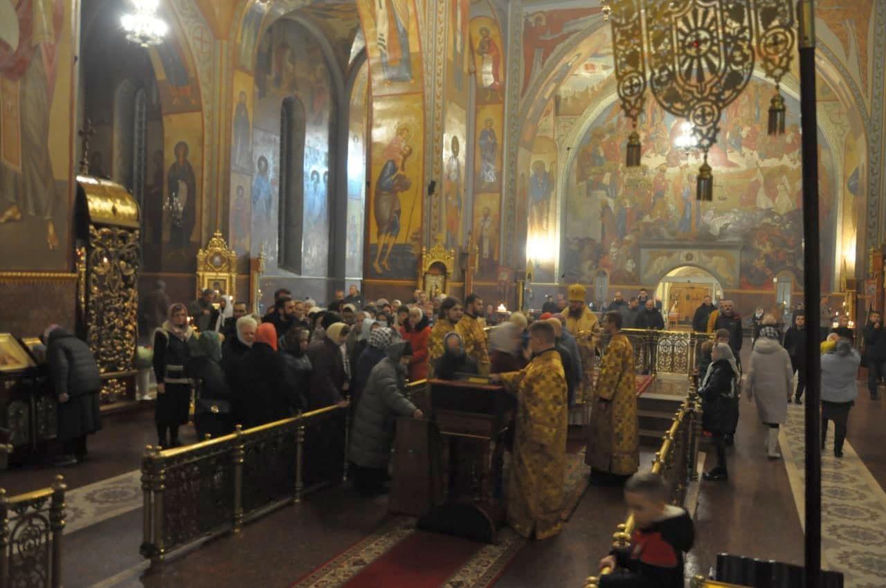 Митрополит Черкасский и Каневский Феодосий совершил всенощное бдение накануне Недели 20-й по Пятидесятнице
