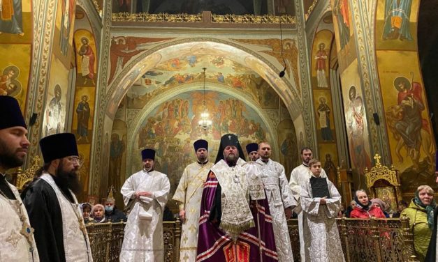 Архиепископ Иоанн совершил всенощное бдение накануне престольного праздника в Архангело-Михайловском кафедральном соборе
