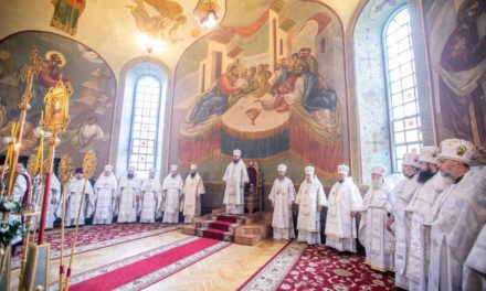 У Черкасах відзначили престольне свято Архангело-Михайлівського кафедрального собору (+ВІДЕО)