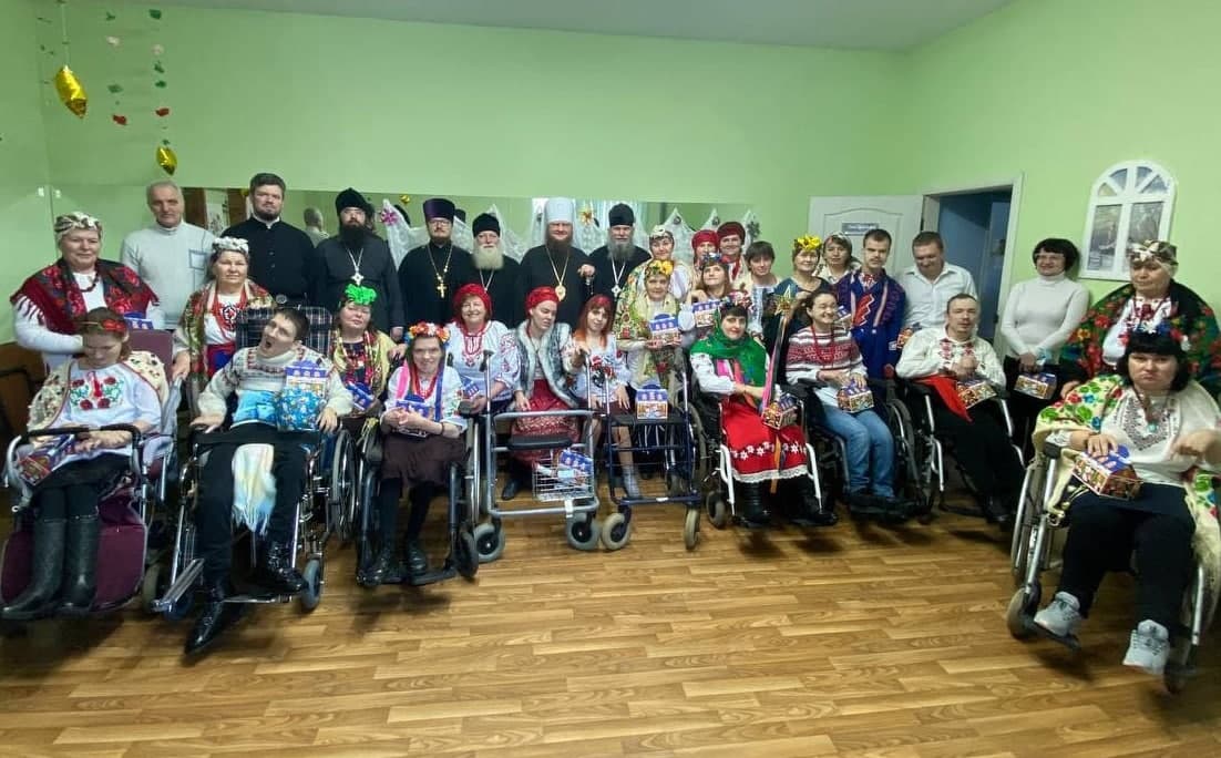 Митрополит Феодосій відвідав Центр фізичної та соціальної реабілітації людей з інвалідністю “Перспектива”