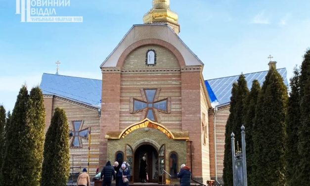 Митрополит Феодосий совершил литургию на Свято-Андреевском архиерейском подворье и рукоположил священника для Черкасской епархии