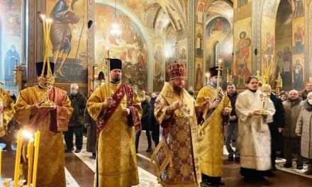 Митрополит Черкасский и Каневский Феодосий возглавил всенощное бдение накануне Недели 33-й по Пятидесятнице