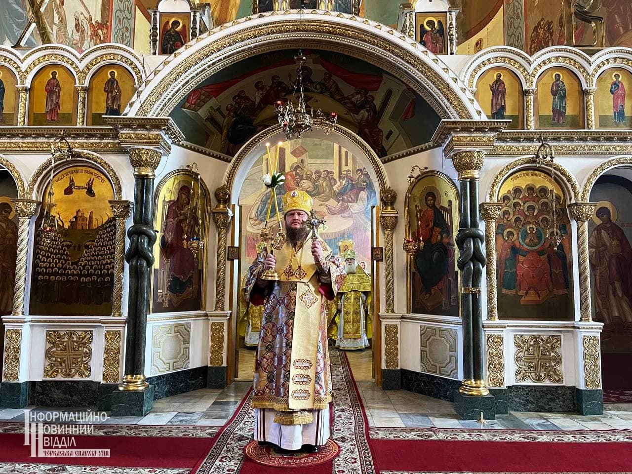 Митрополит Феодосий совершил Божественную литургию в Архангело-Михайловском кафедральном соборе г.Черкассы