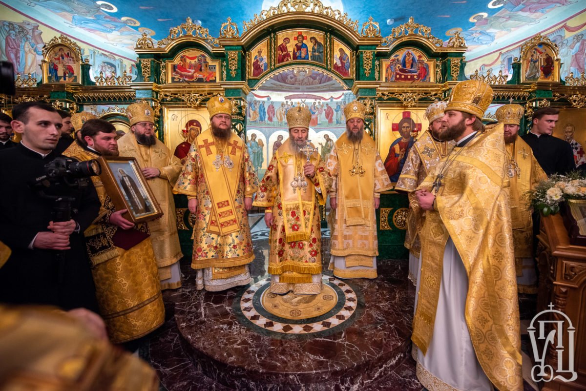 Митрополит Феодосий сослужил Предстоятелю УПЦ на торжествах по случаю освящения нового столичного храма (+ВИДЕО)