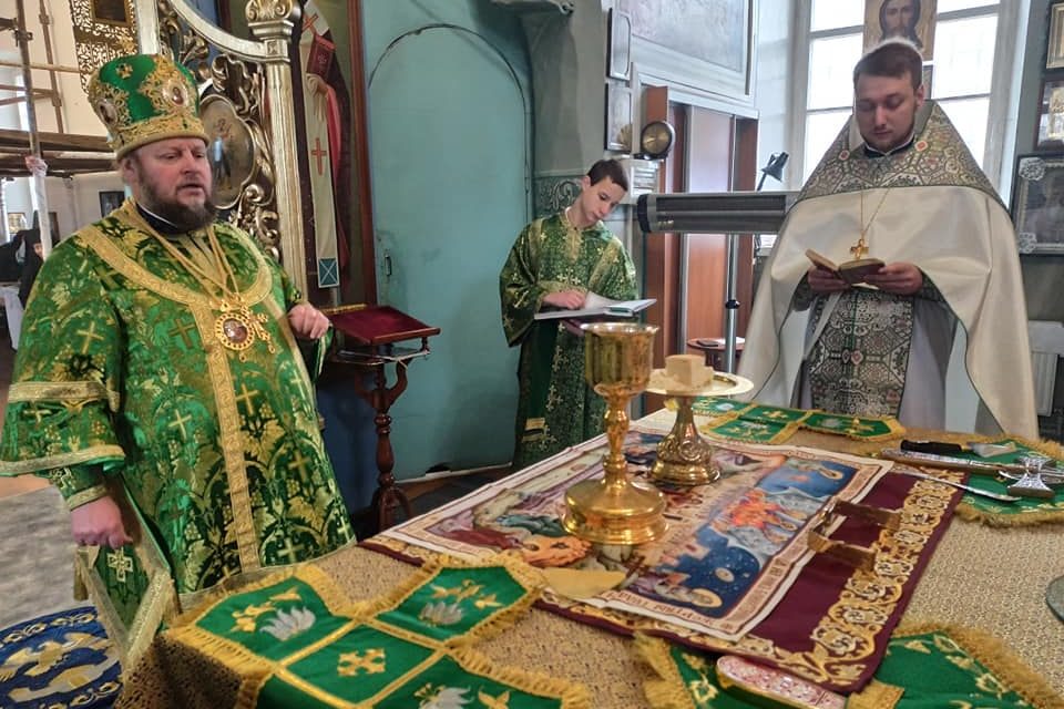Божественная литургия в монастыре Рождества Пресвятой Богородицы г.Черкассы