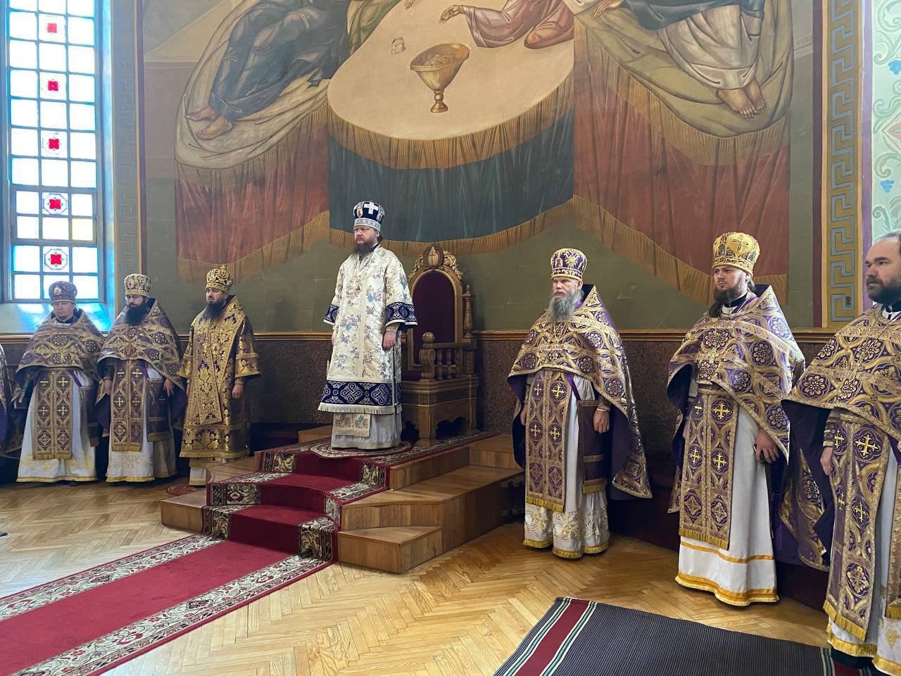 Митрополит Феодосий возглавил Божественную литургию в Неделю 3-ю Великого поста