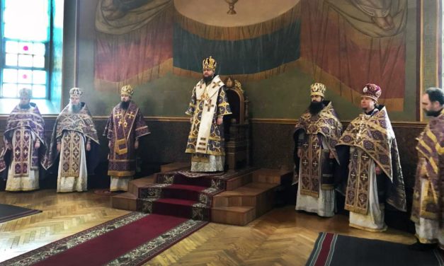 Митрополит Феодосій очолив Літургію у Великий Четвер