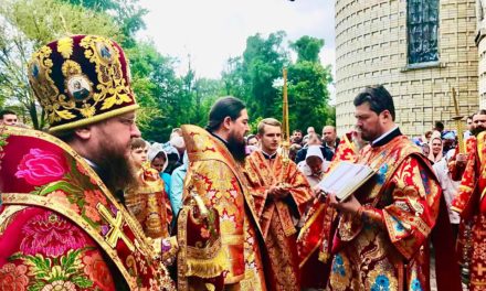В Неділю про розслабленого митрополит Феодосій очолив Літургію в Архангело-Михайлівському кафедральному соборі