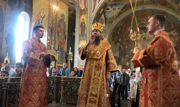 Літургія в Неділю 6-ту після Пасхи в Архангело-Михайлівському кафедральному соборі м.Черкаси