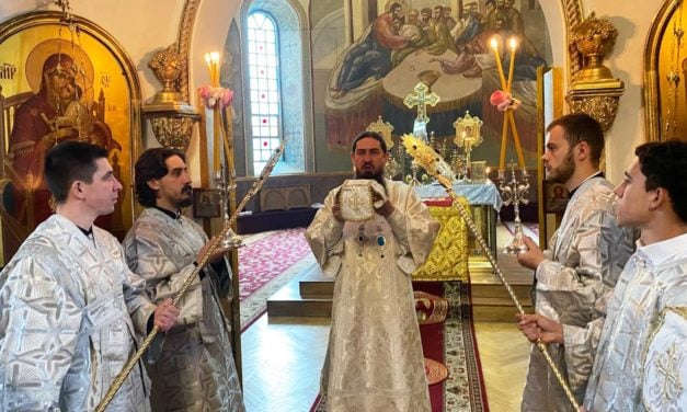Ранняя литургия в Неделю 7-ю по Пасхе в Архангело-Михайловском кафедральном соборе г.Черкассы