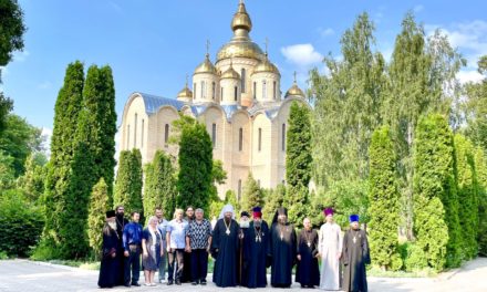 Митрополит Феодосий провел расширенное совещание с духовенством Смелянского благочиния