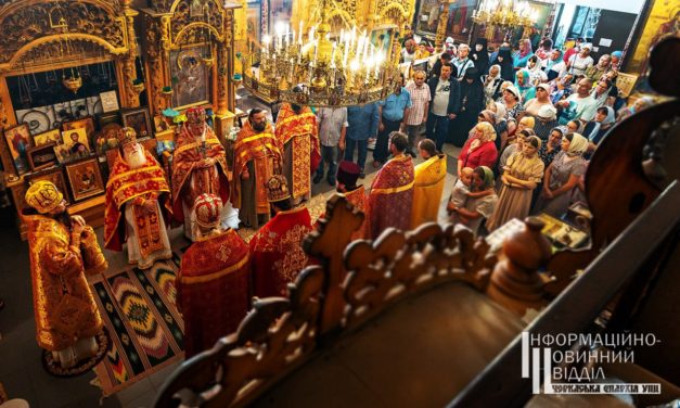 Епископ Корсунь-Шевченковский Антоний совершил Литургию в день памяти прпмц. Рафаилы Чигиринской в Свято-Троицком Чигиринском женском монастыре (+ВИДЕО)