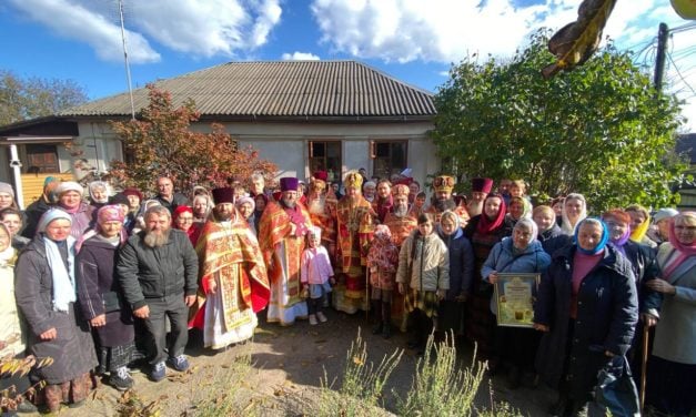 Митрополит Черкасский и Каневский Феодосий посетил г.Смелу – город исповедников веры, изгнанных из своих храмов (+ВИДЕО)