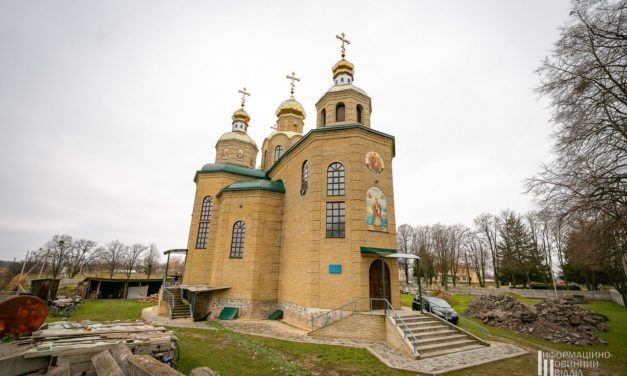 Митрополит Феодосій звершив Божественну літургію у Свято-Миколаївському храмі с.Леськи (+ВІДЕО)