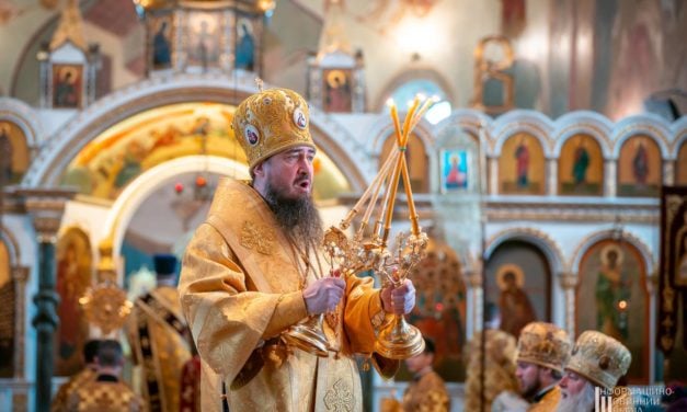 Єпископ Антоній звершив Божественну літургію в Архангело-Михайлівському кафедральному соборі м.Черкаси