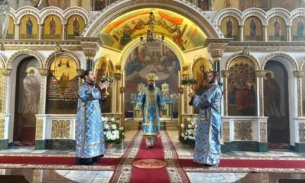 Божественна літургія у свято Введення в храм Пресвятої Богородиці в Архангело-Михайлівському кафедральному соборі м.Черкаси