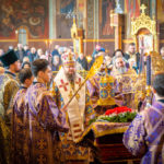 Митрополит Феодосий совершил Божественную литургию в Неделю Крестопоклонную